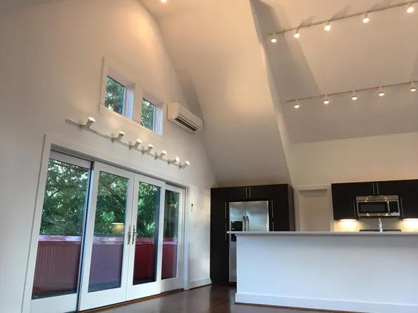 2790 Washington Blvd, Arlington, VA 22201