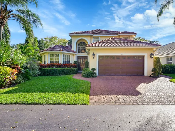 15 Lawrence Lake Drive, Boynton Beach, FL 33436