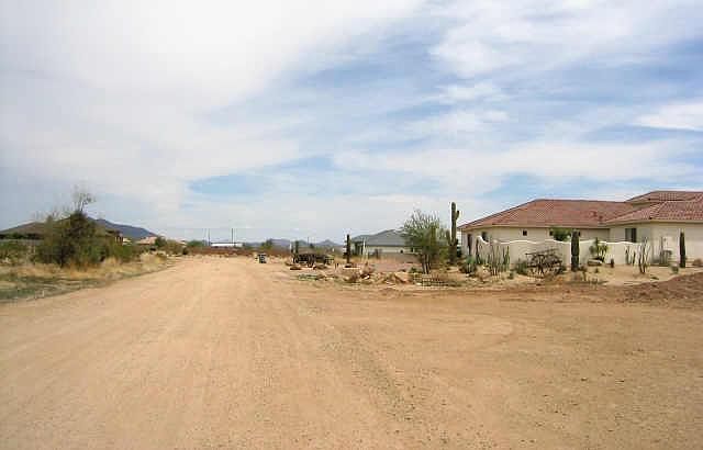 2nd image of 1210 E Tumbleweed Dr
