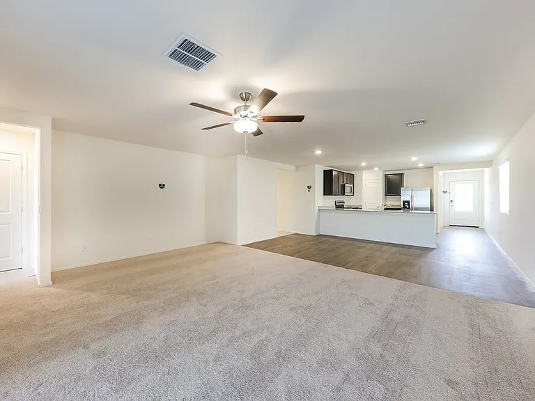 25802 W Coles Rd — Photo 4
