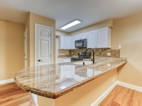 2909 E Huntington Blvd #108, Fresno, CA 93721