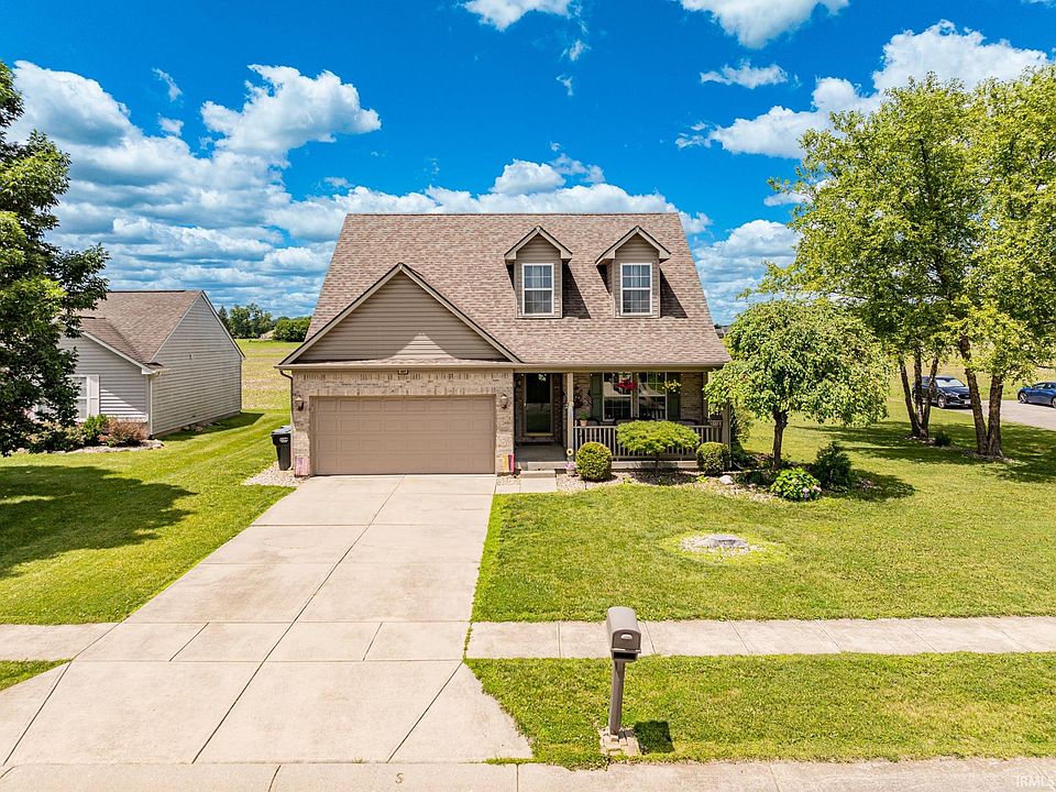 1st image of 665 Redwood Dr