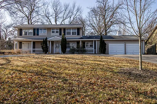 108 E Burnam Rd Photo 1