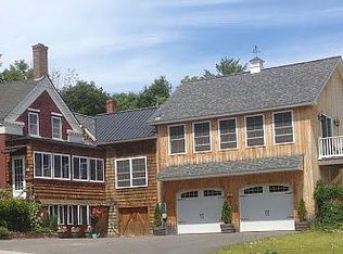 20 Whitten Neck Rd, Wolfeboro, NH 03894