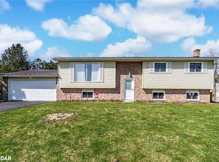 228 Thornton Ave, Essa, ON L0L2N0