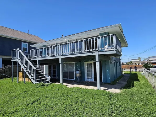 34 Dolphin St, Bayou Vista, TX 77563