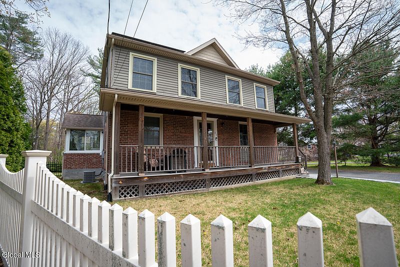 3rd image of 22 Brent Street