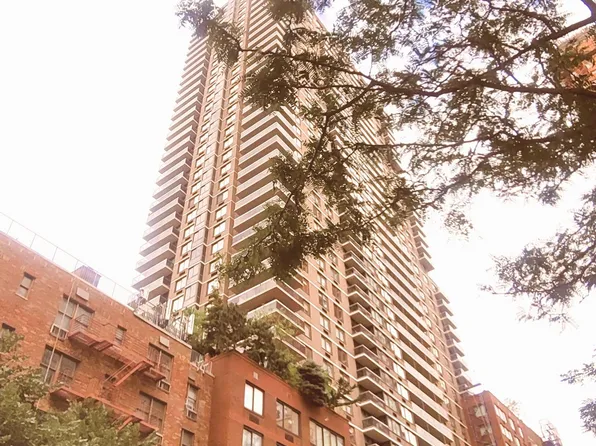 515 East 72nd Street image 1 of 99