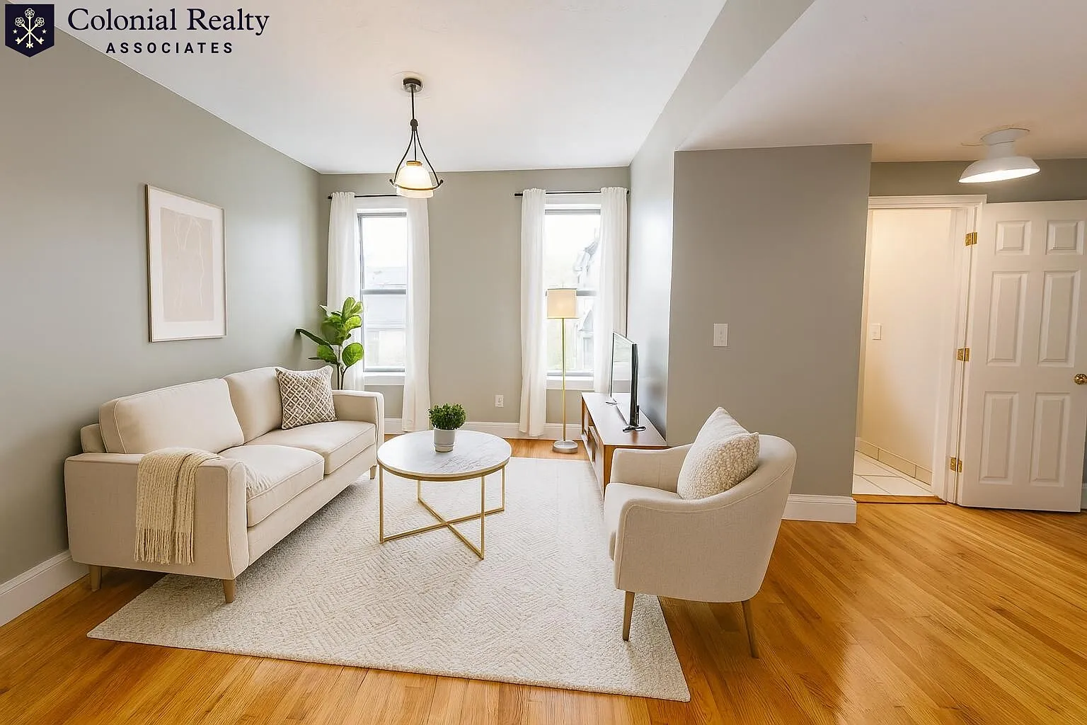 4 bed, 2.0 bath, 1300 sqft, $4,350 — Photo 4