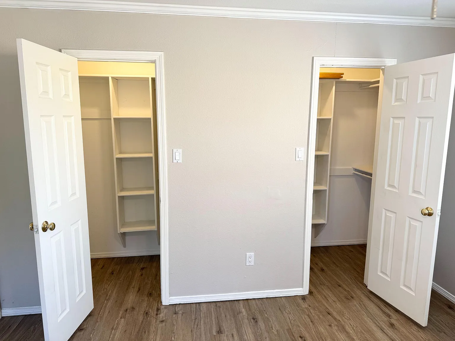 4 bed, 3.5 bath, 2300 sqft, $1,048 — Photo 3