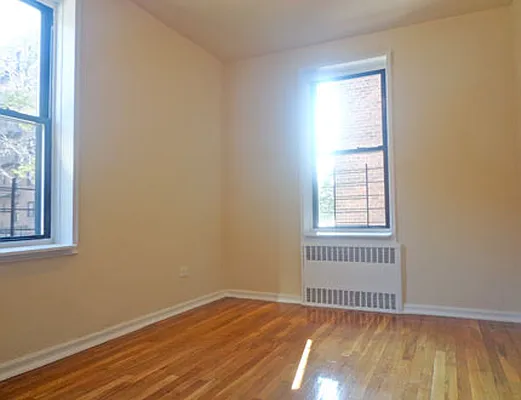 Rented by SW Queens Mezzanine | media 33