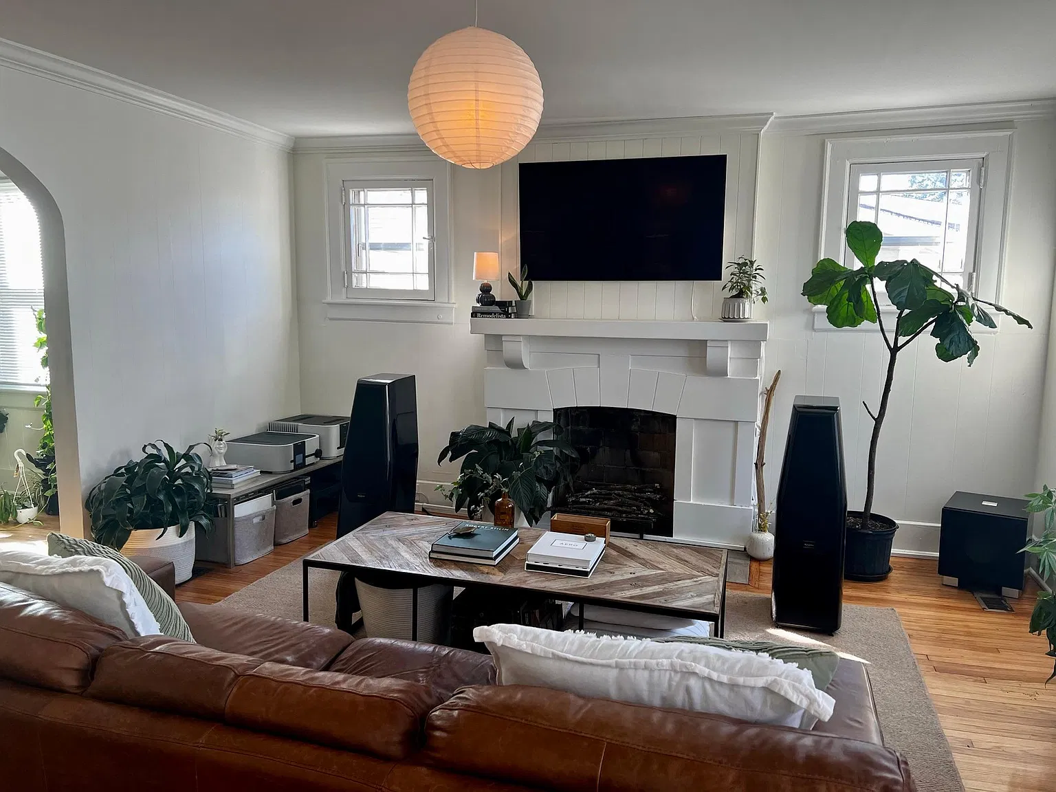 4 bed, 2350 sqft, $2,300 — Photo 2
