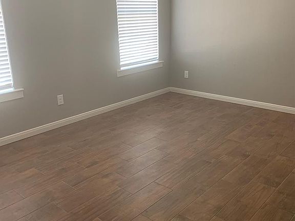 3rd image of 4119 Amistad Dr