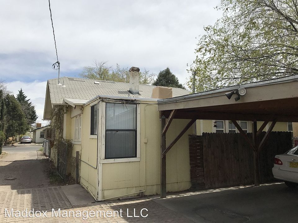1st image of 217 Harvard Dr SE APT B
