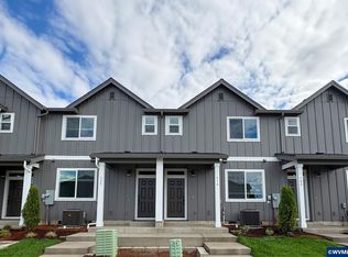514 E Traverse Rd, Woodburn, OR 97071