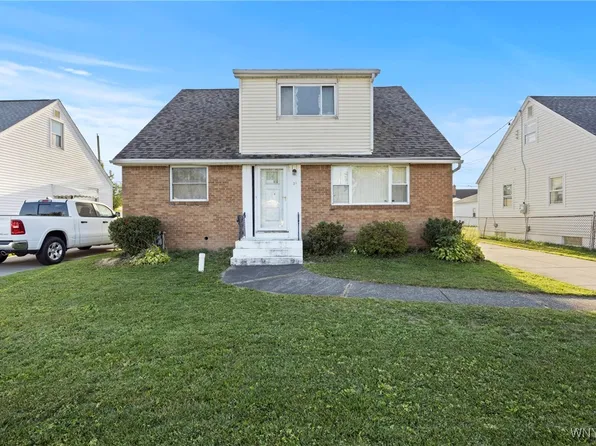 31 Wallace Ave, Cheektowaga, NY 14227