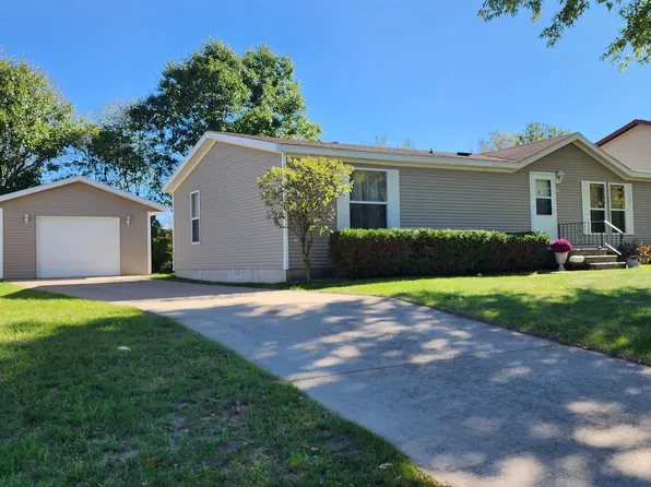 701 Cardinal Ave, Rockland, WI 54653