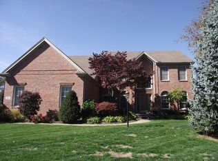 4651 Country Walk Ln, Sylvania, OH