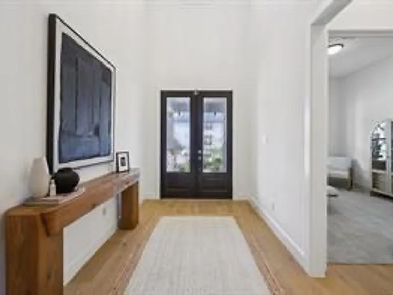 3870 Verona St — Photo 7