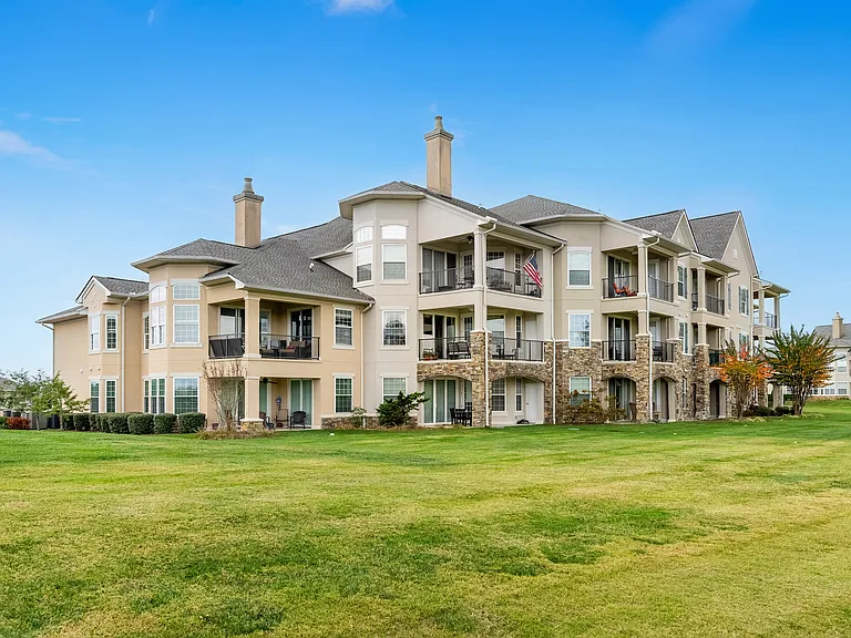 545 Rarity Bay Pkwy #206 — Photo 26