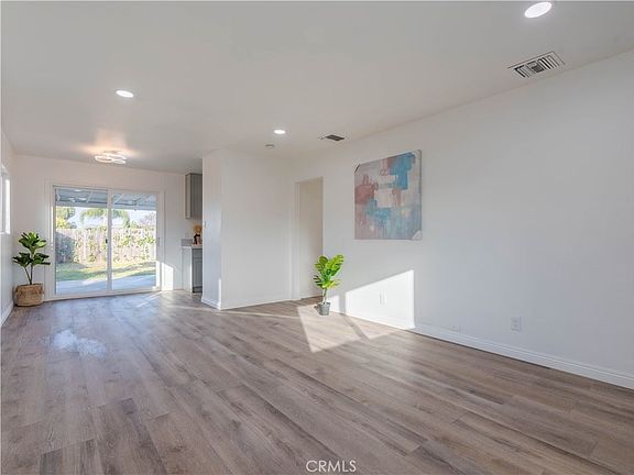 3rd image of 16091 Sigman St