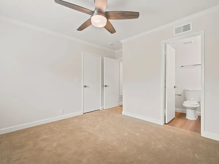 2222 Pacific Ave — Photo 11