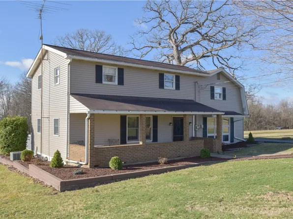 1042 Winfield Rd, Cabot, PA 16023