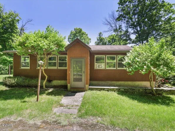 1187 State Highway 590, Lackawaxen, PA 18435
