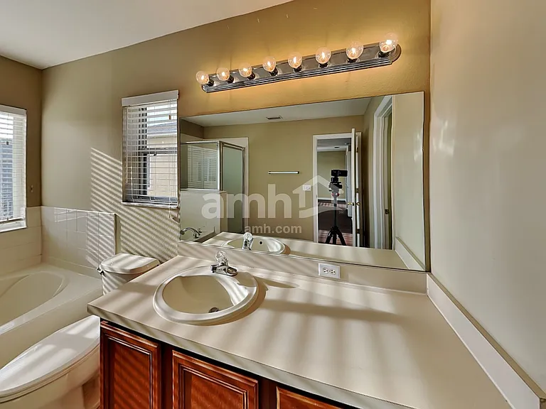 12110 Fern Haven Ave — Photo 12