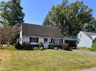8 David Rd, Latham, NY 12110