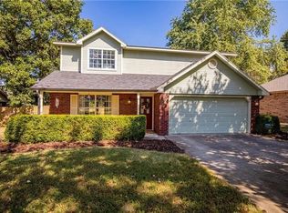 4422 W Apache Trl, Fayetteville, AR 72704