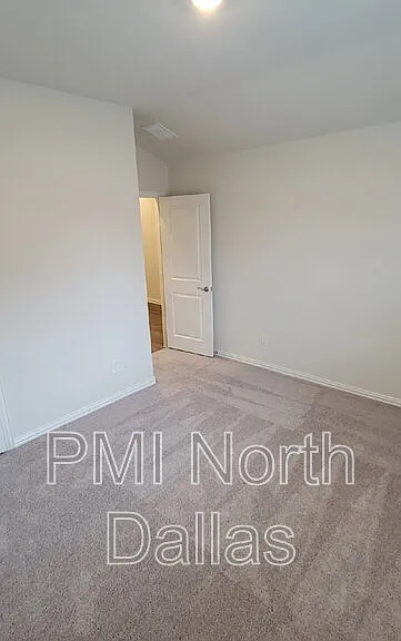 2633 Oneida Ln — Photo 11