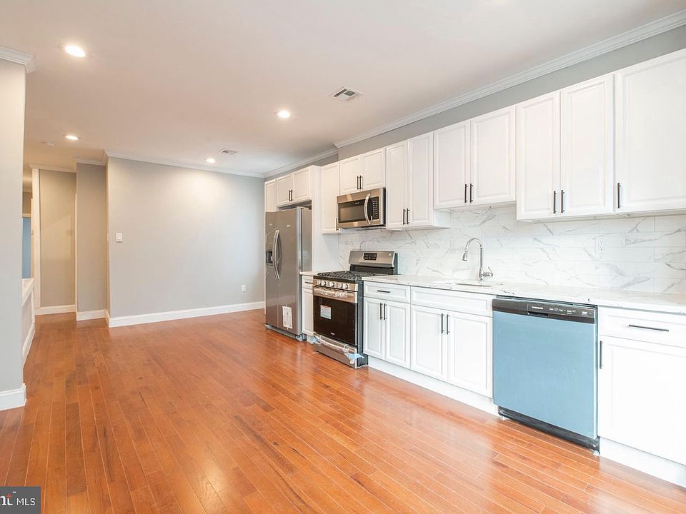 1st image of 2075 E Allegheny Ave #2