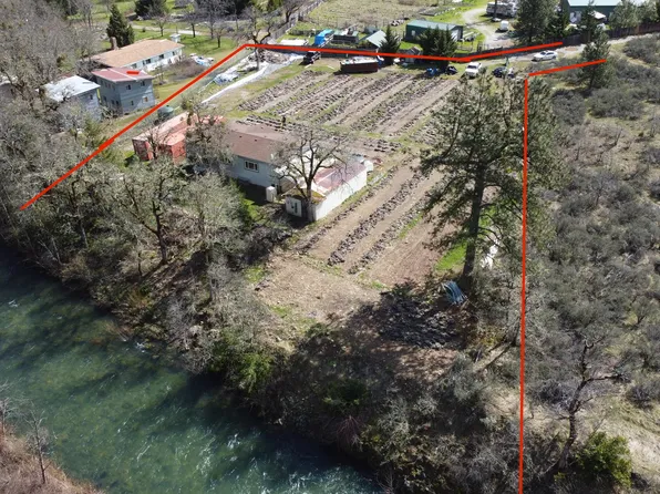 9646 Takilma Rd, Cave Junction, OR 97523