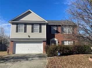 2304 Lannigan Dr, Greensboro, NC 27406
