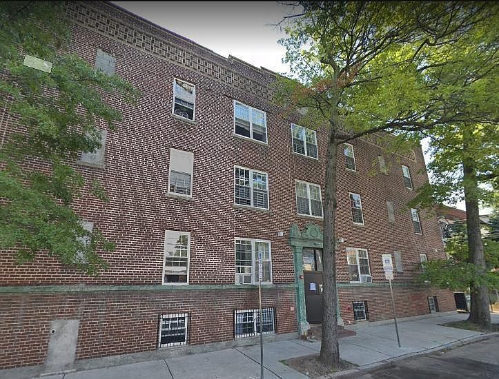 1st image of 981 18th Ave #305