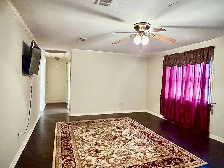 6428 Bain Blvd — Photo 7