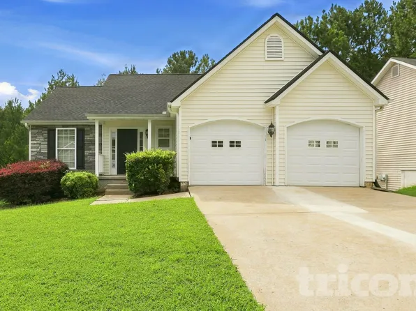 5743 Village Loop, Fairburn, GA 30213