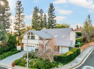 19801 Dina Pl, Chatsworth, CA 91311