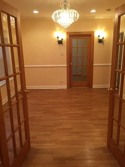 5 bed, 2.5 bath, 1150 sqft, $2,600 — Photo 2