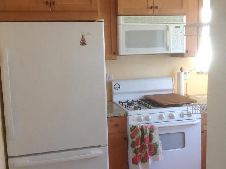 White newer appliances