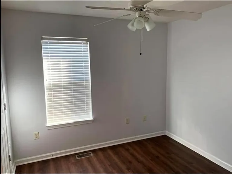 104 Weston Cir — Photo 11