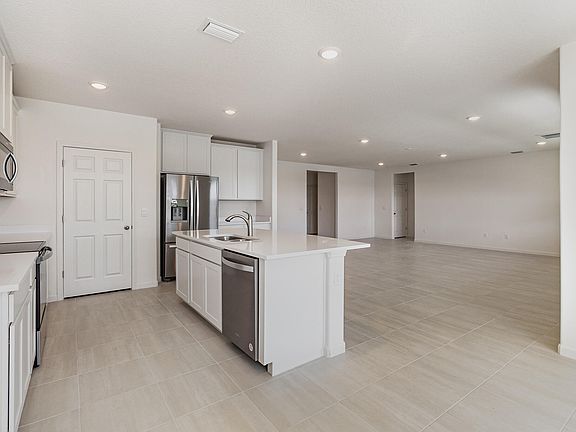 4th image of 7052 Agate Dr