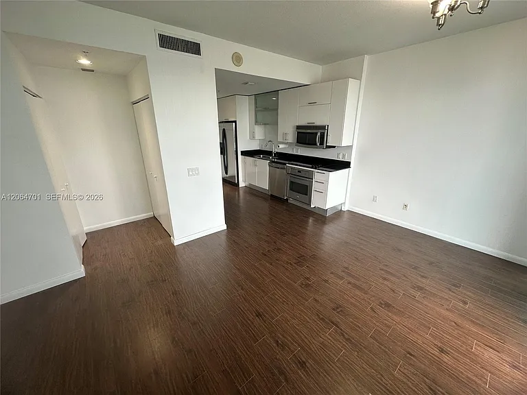 60 SW 13th St #1919 — Photo 21