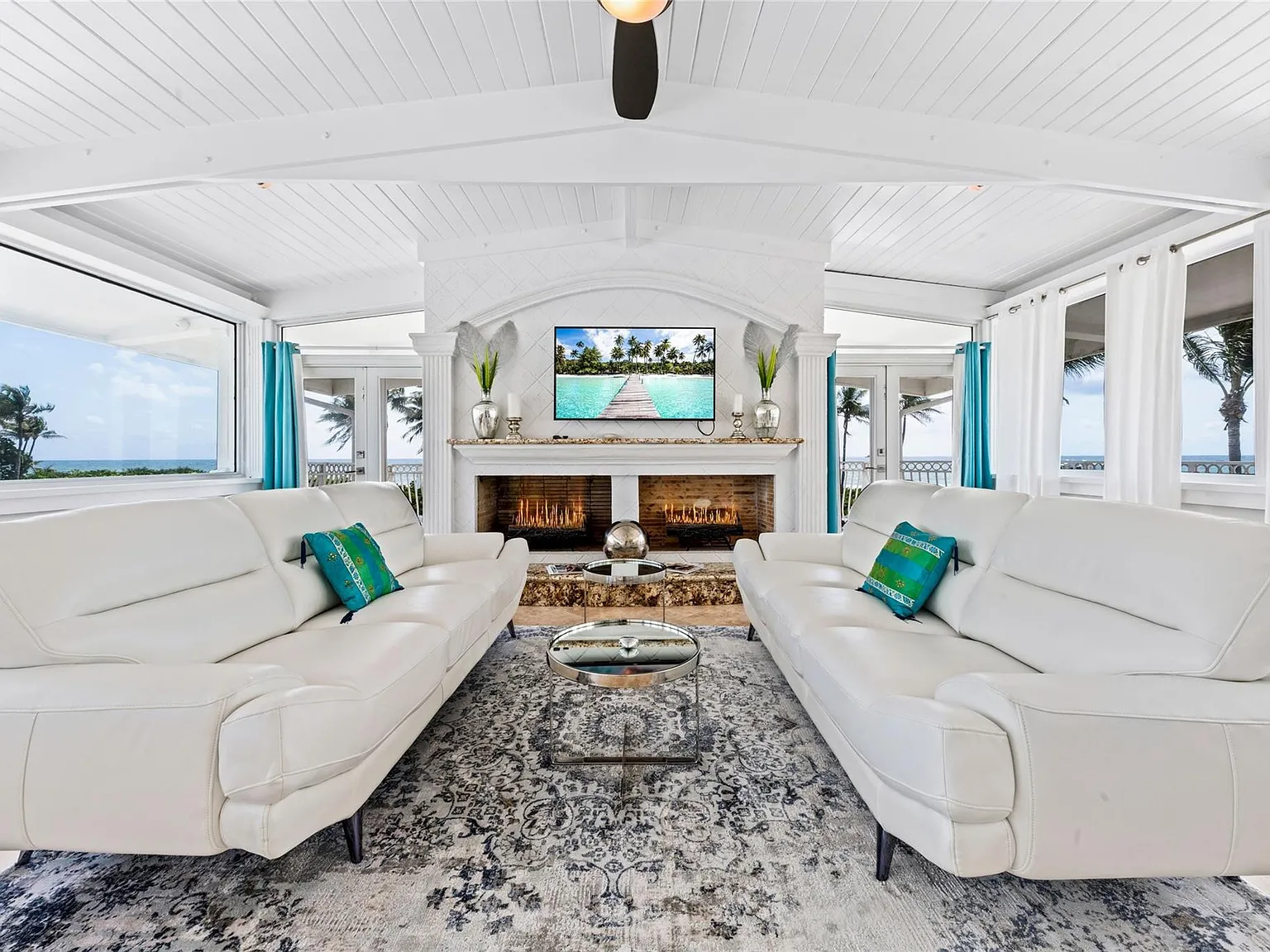 5 bed, 4.5 bath, 4140 sqft, $42,000 — Photo 4
