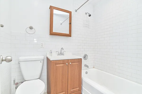 Rented by Living New York | media 30
