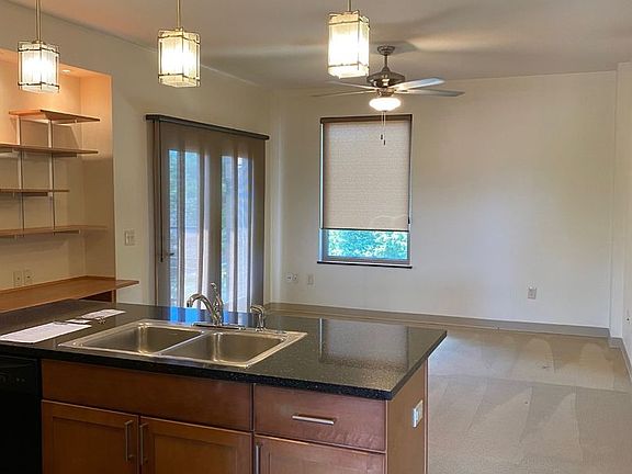 3rd image of 1000 Sunset Ave APT 302