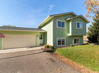 2694 Cornelia Trl, Woodbury, MN 55125