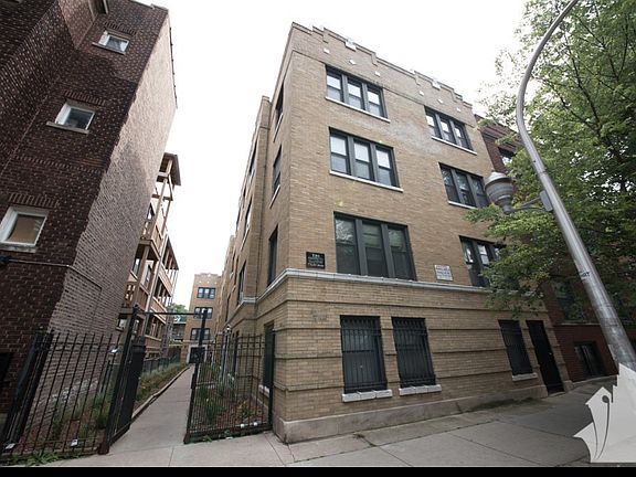 3rd image of 837-39 W Cornelia Ave #837.5-1N