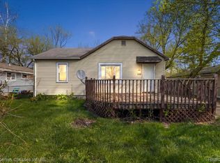 228 W Columbia Ave, Pontiac, MI 48340